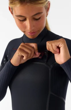 FemmesHyperfreak Fire 5/4mm+ Chest Zip Full Wetsuit| Noire